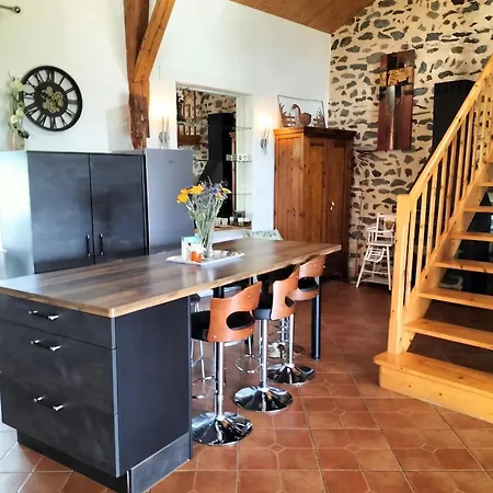 Prázdninový dům Charmante Maison Avec Piscine Privee A