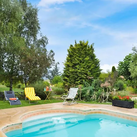Semesterbostad Charmante Maison Avec Piscine Privee A *