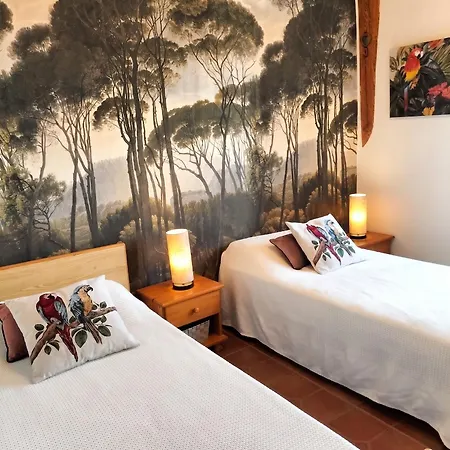 Charmante Maison Avec Piscine Privee A Semesterbostad